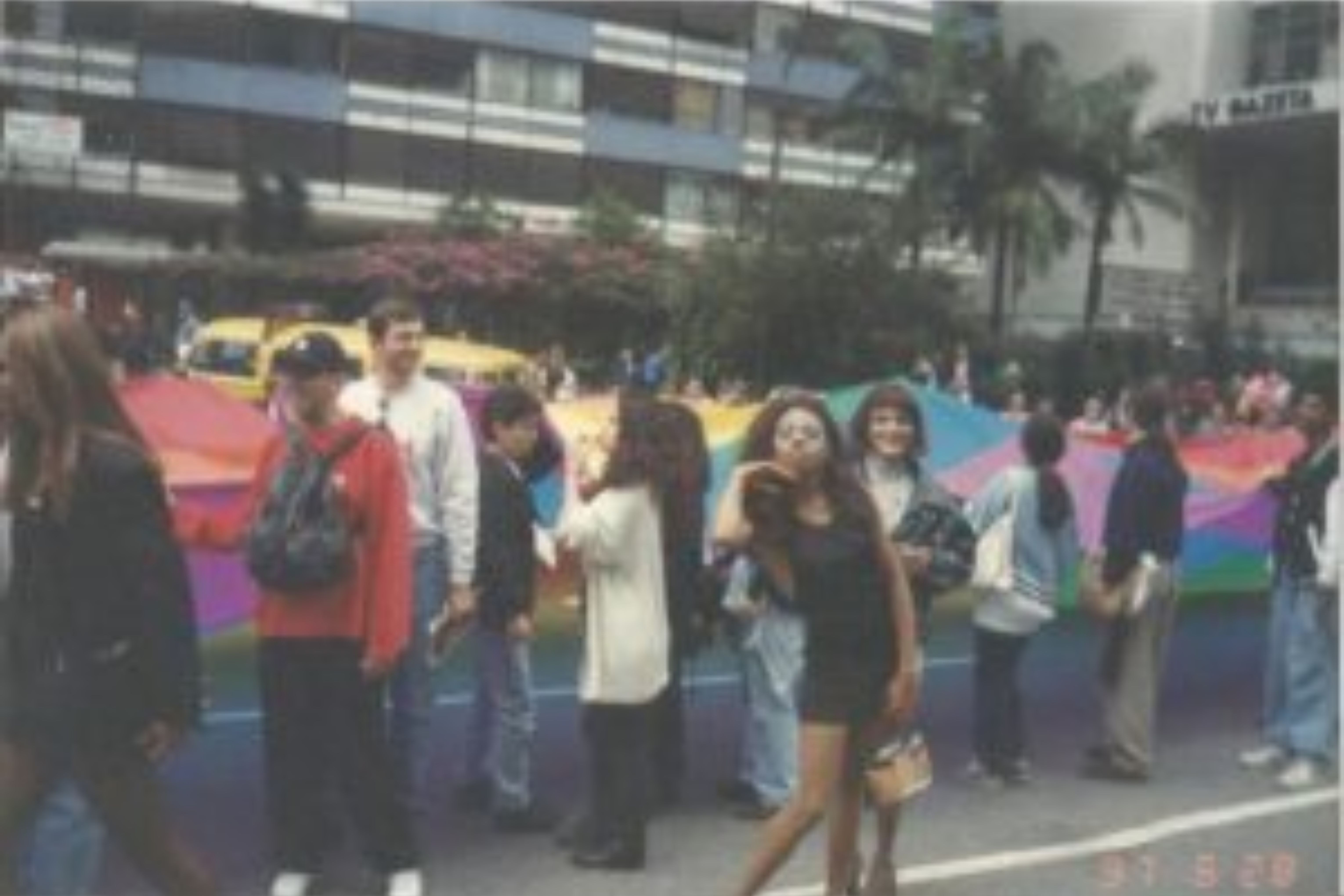 A primeira Parada LGBTQIAPN+ aconeteceu em 1997 Reprodução/Agência AIDS
