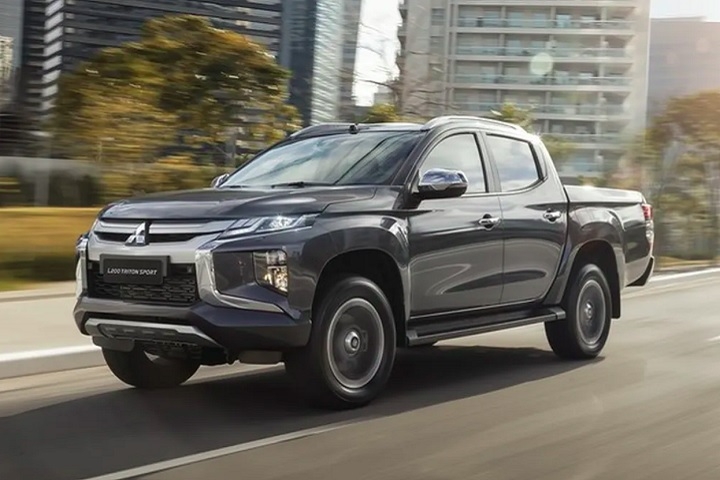 Ao contrário da Mitsubishi L200 Triton (foto), que se tornou a primeira picape a conquistar cinco estrelas nos protocolos do teste vigentes desde 2020, outros vários que circulam no Brasil receberam nota zero. Reprodução: Flipar