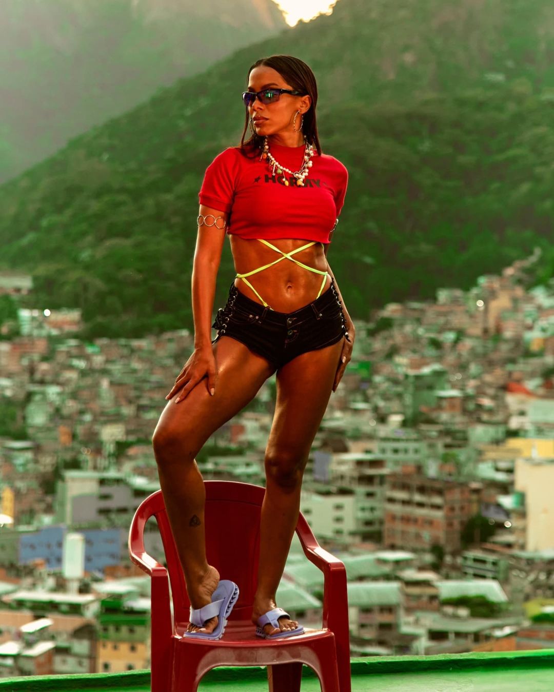 Anitta não revelou se as imagens fazem parte do projeto visual de 'Funk Experience' Reprodução/Instagram