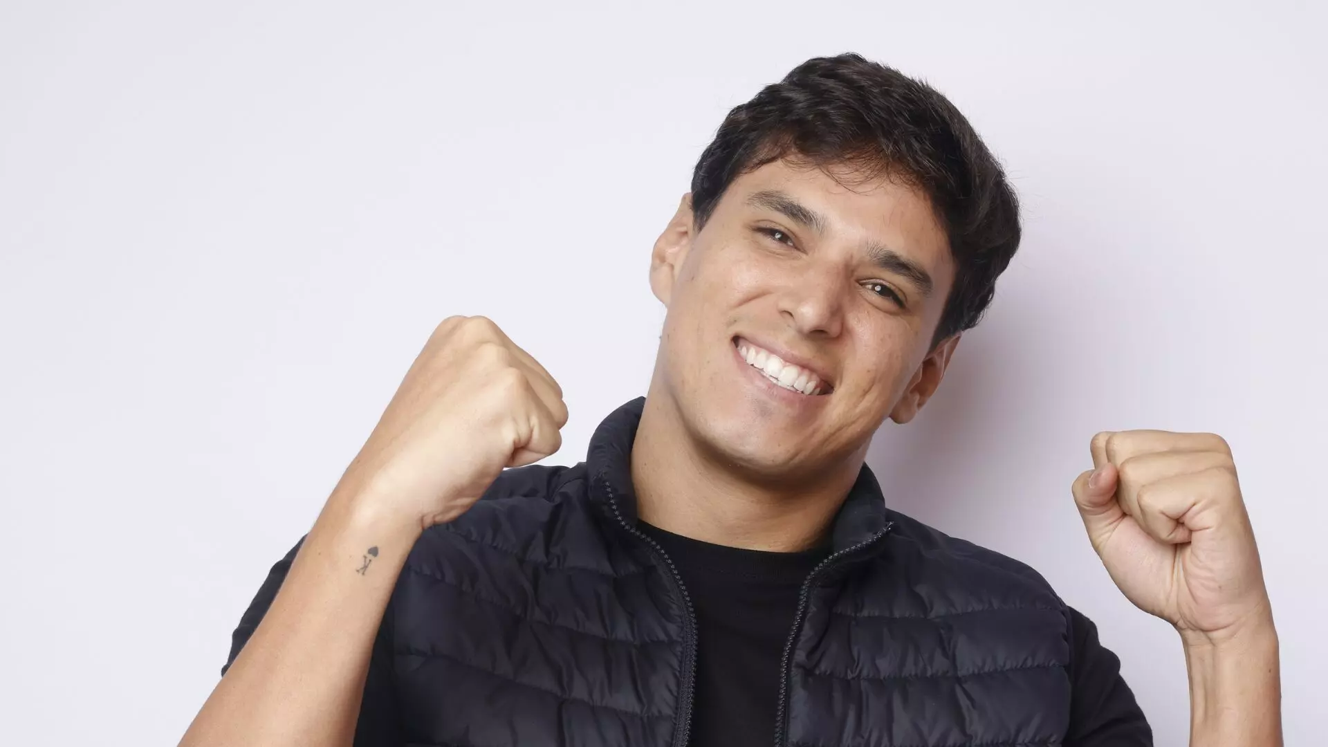 Bruno Cardoso: Palhaço "Sorriso" e ex-participante da "A Grande Conquista 2" Reprodução