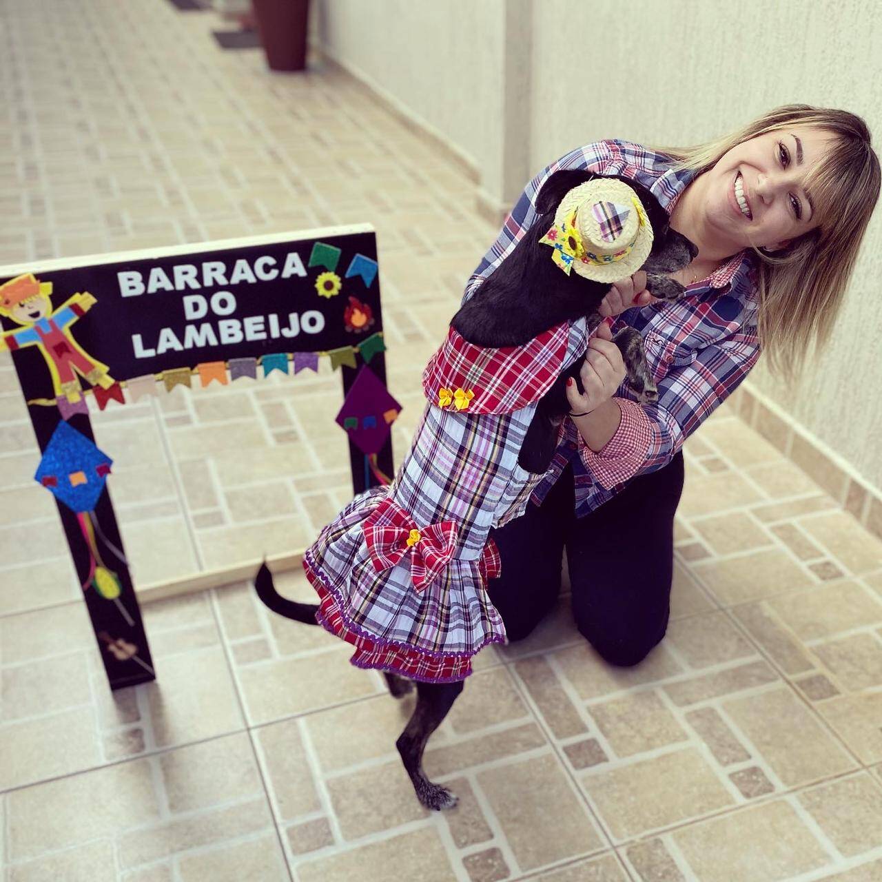 Barbara Jordano é estilista e criou sua marca inspirada na relação entre pets e tutores. Foto: Divulgação/fashionpuppiesoficial
