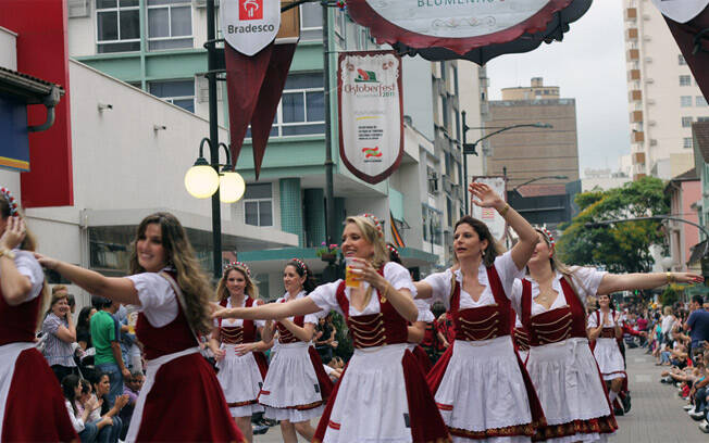 A cidade de Blumenau vive praticamente um mês de pura festa em outubro. Foto: Flickr/Pedro Miguel Pinto