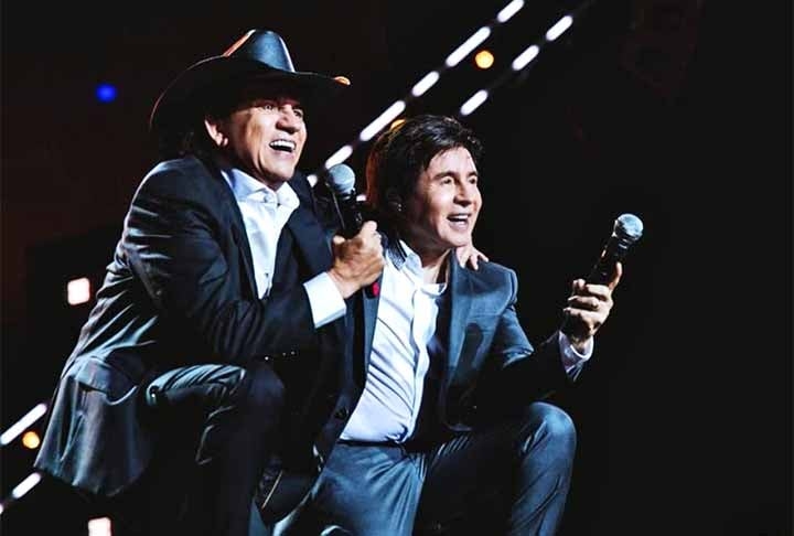 Em 2024, a dupla percorreu o Brasil com a turnê “Por Todos os Tempos”, entre julho e setembro. Ela terminou no Royal Palm Hall, em Campinas. 


 Reprodução: Flipar