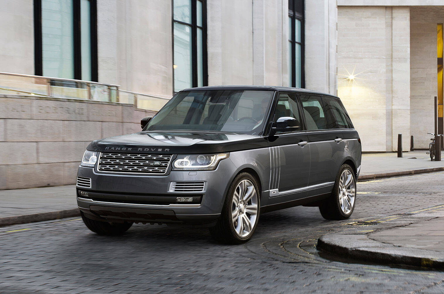 Range Rover SVAutobiography LWB. Foto: Divulgação