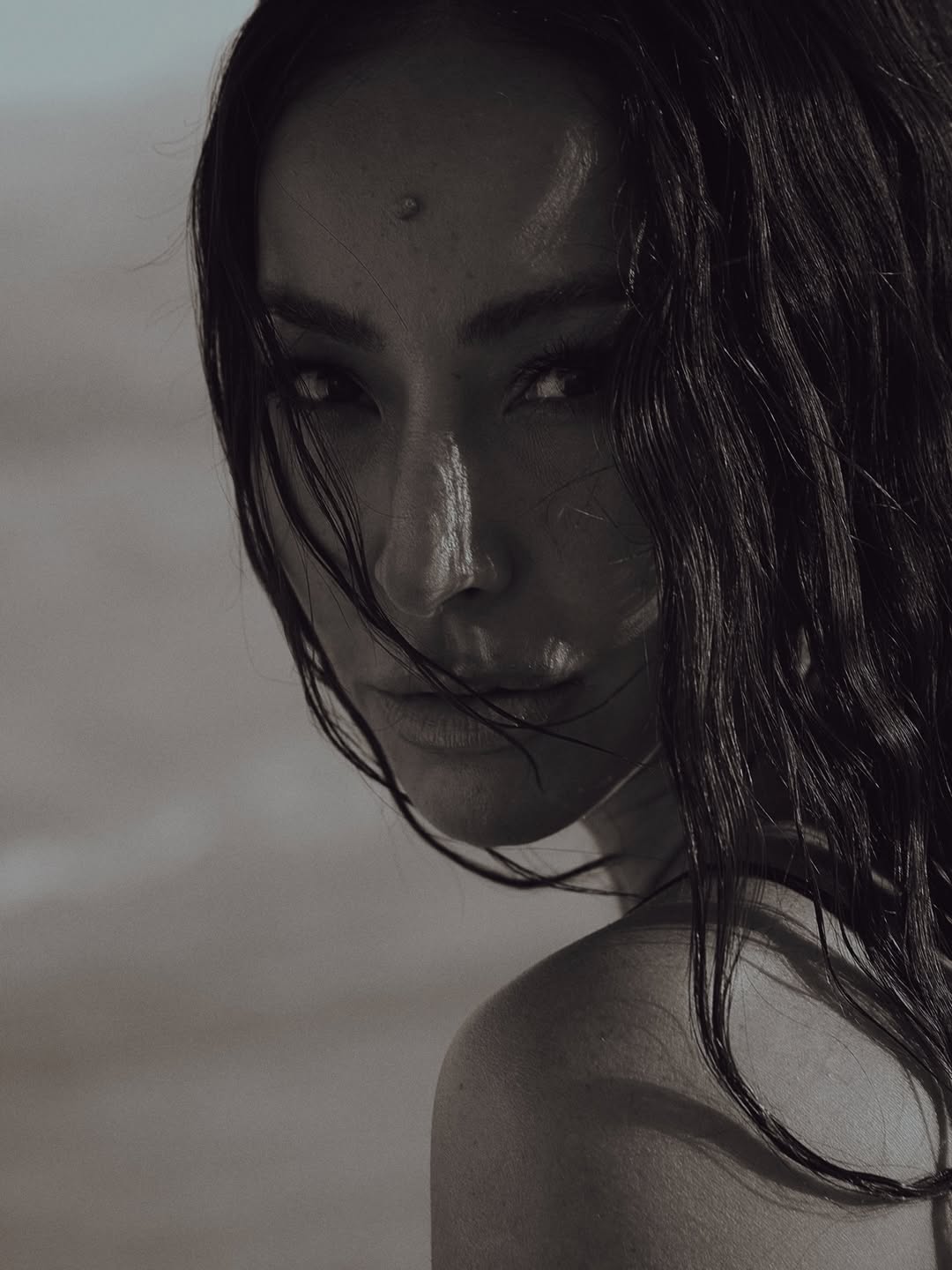 Sabrina Sato posa de biquíni fio-dental e exibe abdômen trincado no Rio. Foto: Instagram