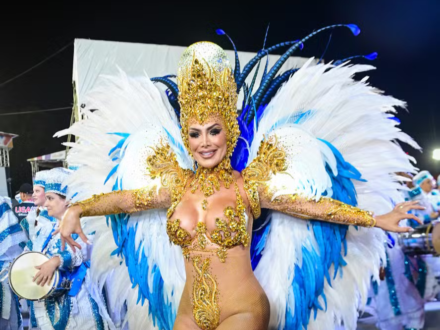 Camila Prins, rainha de bateria da Colorado do Brás . Foto: Reprodução
