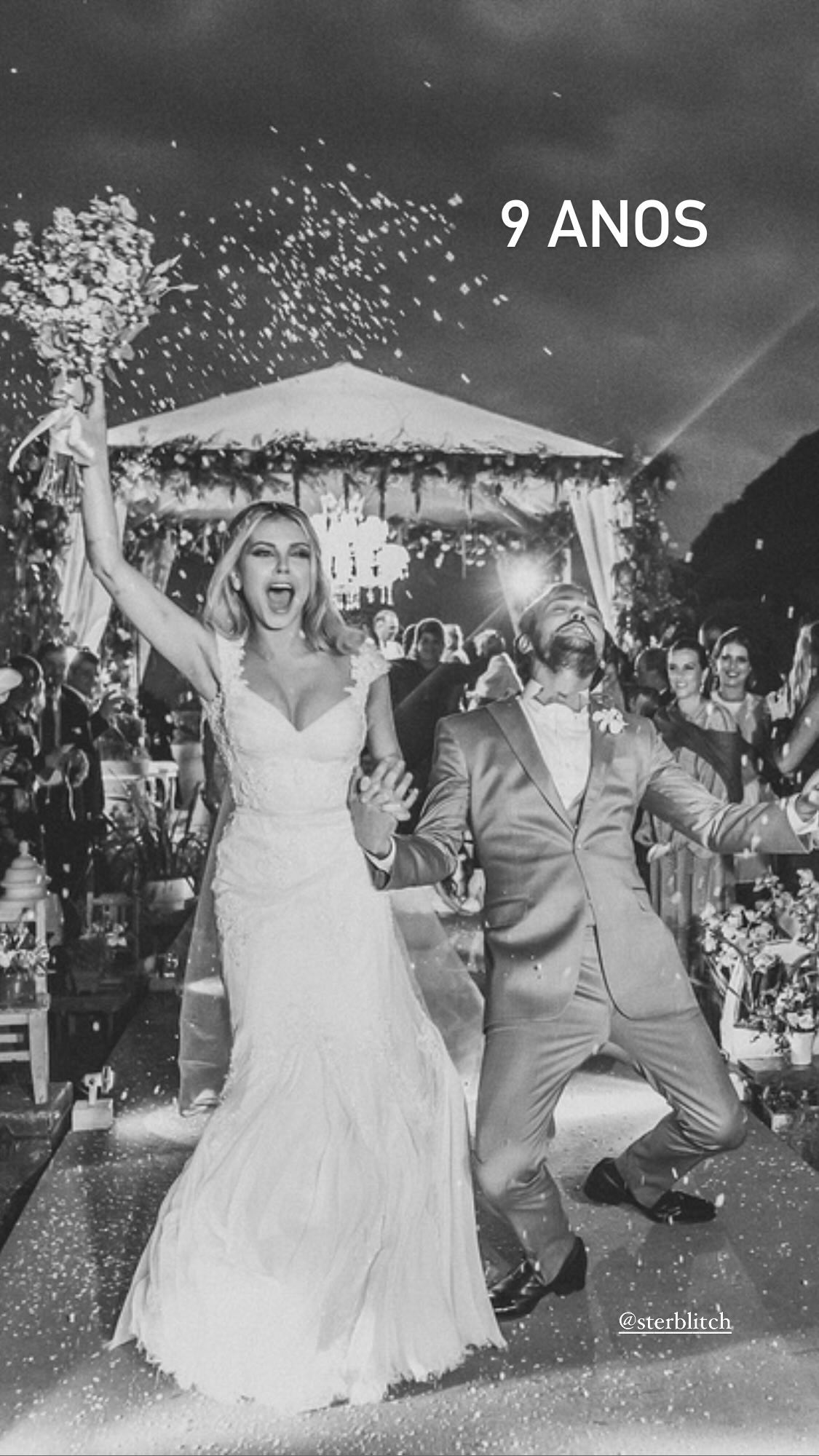 Louise D' Tuani e Eduardo Sterblitch se casaram há nove anos Reprodução/Instagram