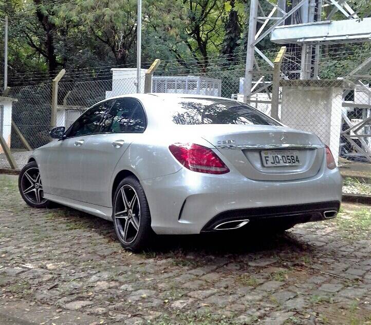 Mercedes-Benz C300 Sport. Foto: Divulgação