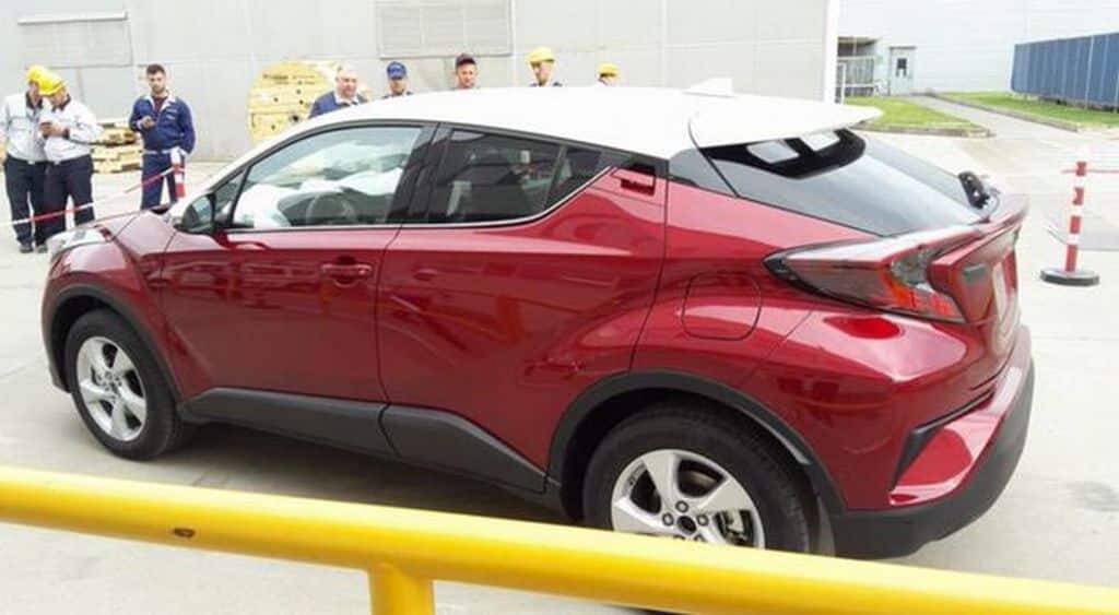 Toyota C-HR aparece em pré-produção na Turquia. Foto: Reprodução/Ferd