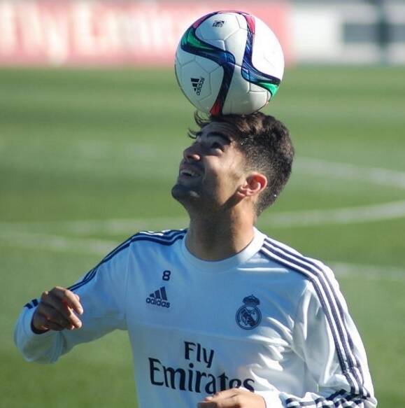 Filho de Zidane treinou entre os jogadores principais do Real Madrid Reprodução/Instagram