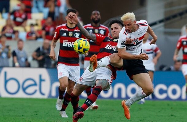 São Paulo e Flamengo se enfrentam às 16h de domingo, dia 24 de setembro, no Morumbi. - Foto: Rubens Chiri / saopaulofc.net