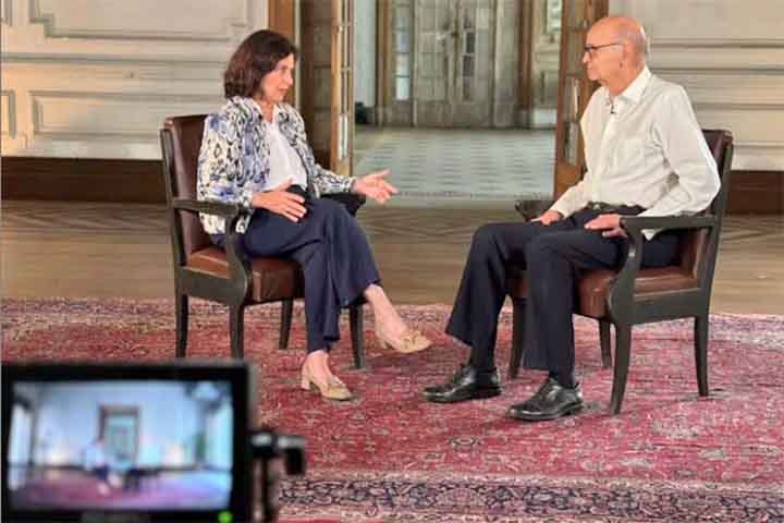 Na TV Globo, tornou-se conhecido nacionalmente por seus quadros no programa “Fantástico”, abordando assuntos como funcionamento do corpo humano, tabagismo, obesidade, gravidez, primeiros socorros e transplante de órgãos. 
 Reprodução: Flipar