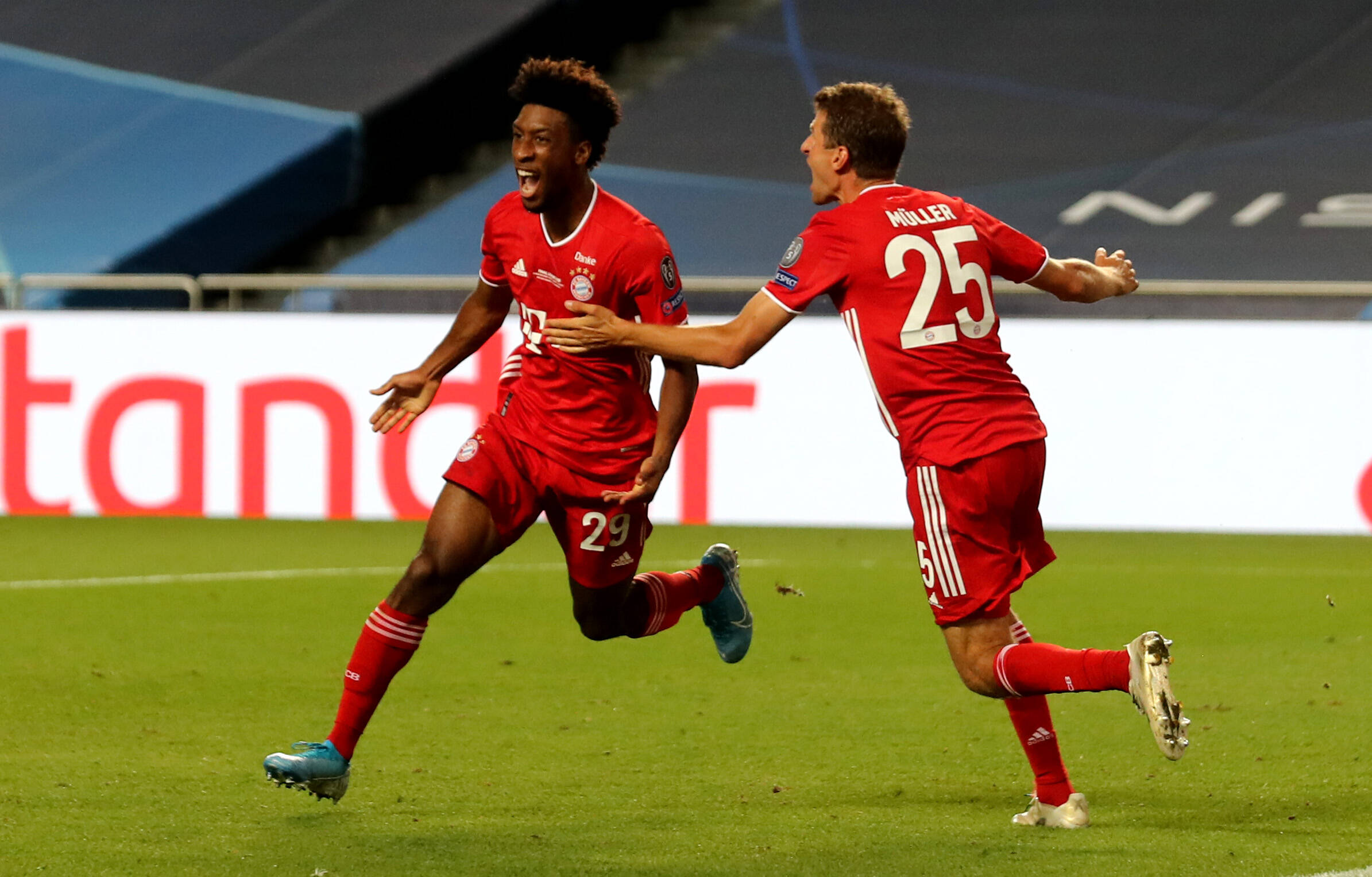 Coman comemora gol do título do Bayern. Foto: REPRODUÇÃO / UEFA