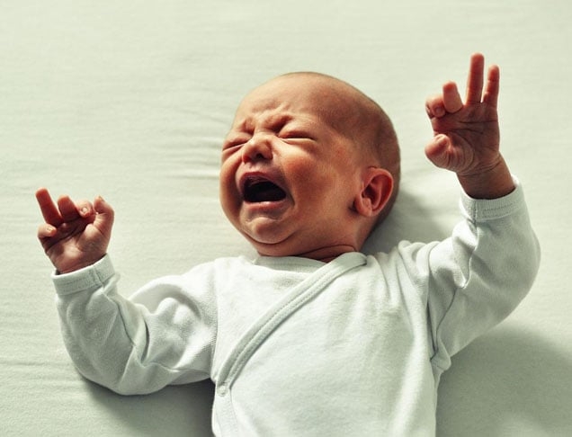 1) DESINTERESSE POR TUDO - Se nada te agrada  e até as coisas ou pessoas que te deixavam feliz começam a incomodar, isso pode ser sinal de depressão ou esgotamento mental. Se o bebê chora, você leva na boa ou já não tem mais paciência?  Reprodução: Flipar