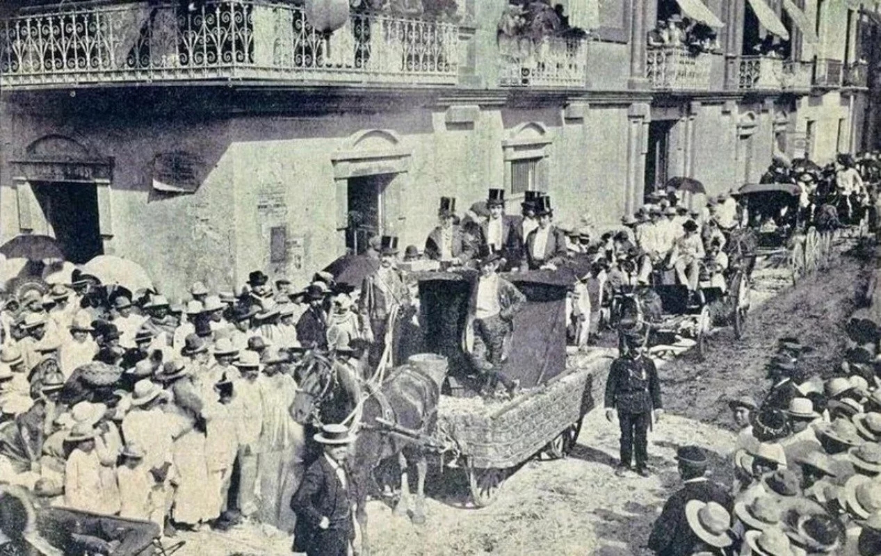 Por fim, a data do Carnaval não é fixa, pois depende da data da Páscoa. A terça-feira de Carnaval, portanto, é fixada 47 dias antes da Páscoa.  Reprodução: Flipar
