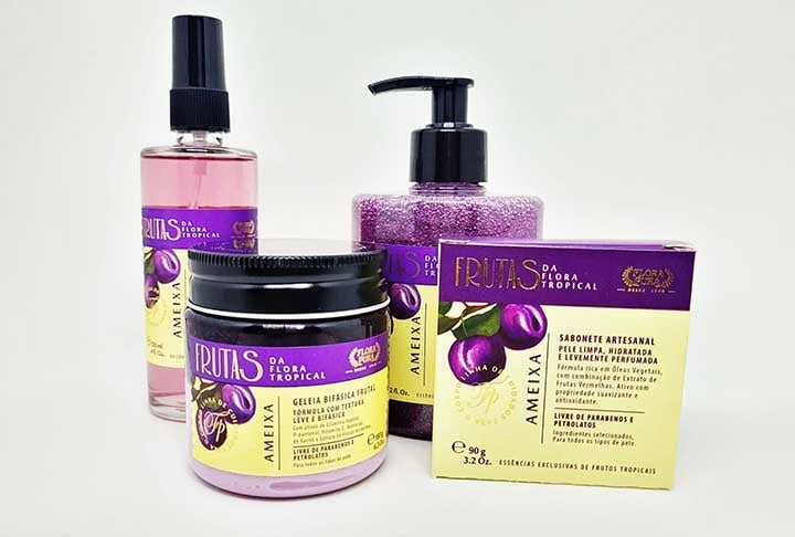 A ameixa é inclusive utilizada em produtos de beleza. Extratos de ameixa são encontrados em cremes, loções e máscaras faciais, ajudando a combater o envelhecimento precoce, promover a hidratação da pele e melhorar a elasticidade. Reprodução: Flipar