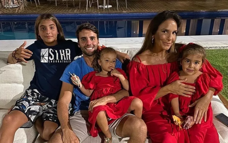 Ivete Sangalo, Daniel Cady e filhos. Foto: Reprodução/ Instagram