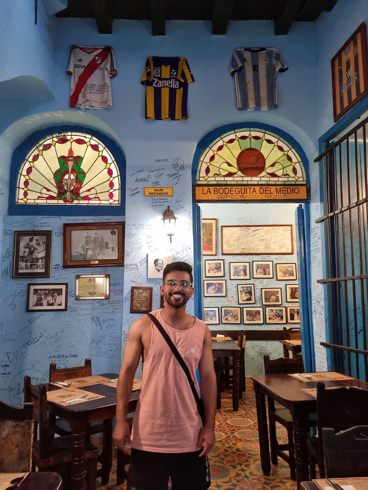 O coordenador de viabilidade, Lucas Costa, em Havana (Cuba). Foto: Arquivo pessoal