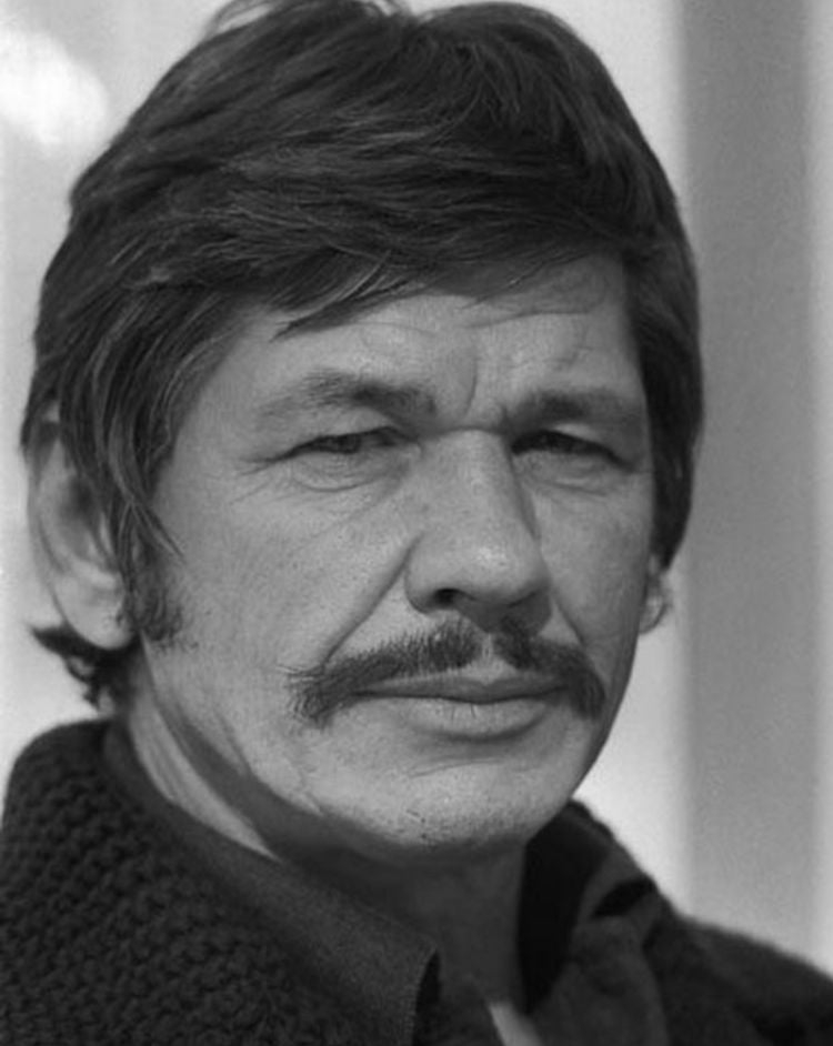 O ator norte-americano, Charles Bronson, teria completado 102 anos no dia 3 de novembro. O FLIPAR conta curiosidades sobre este ator que foi um dos grandes nomes do cinema de ação Reprodução: Flipar