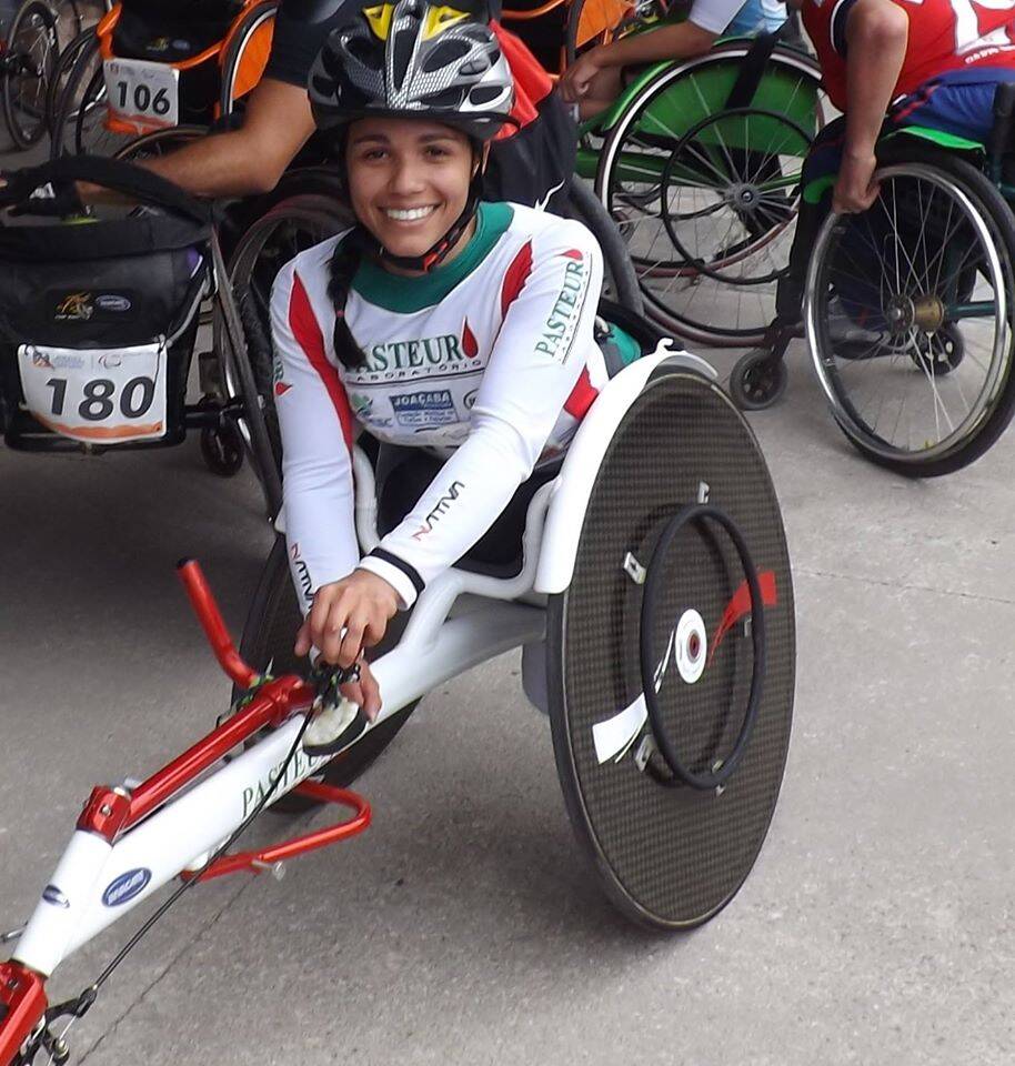 Aline Rocha, atleta paralímpica. Foto: Facebook/Reprodução