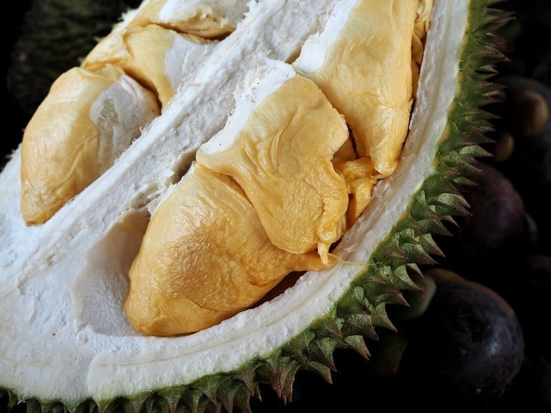 A durian é bastante rica em vitamina C. São 19,7 miligramas – 33% do que um adulto precisa por dia. Reprodução: Flipar