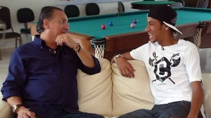Galvão Bueno não gostou da atitude de Neymar com um torcedor . Foto: Reprodução
