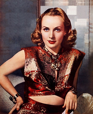 Carole Lombard (1908-1942) - EUA - Estreou aos 12 anos. Tornou-se conhecida principalmente por papéis em comédias Screwball, nos anos 1930. Esse gênero de comédia foge do convencional, incluindo situações inesperadas.  Reprodução: Flipar