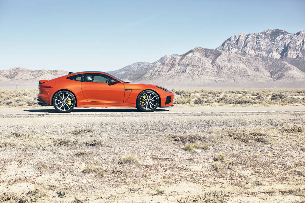 Jaguar F-Type SVR. Foto: Divulgação