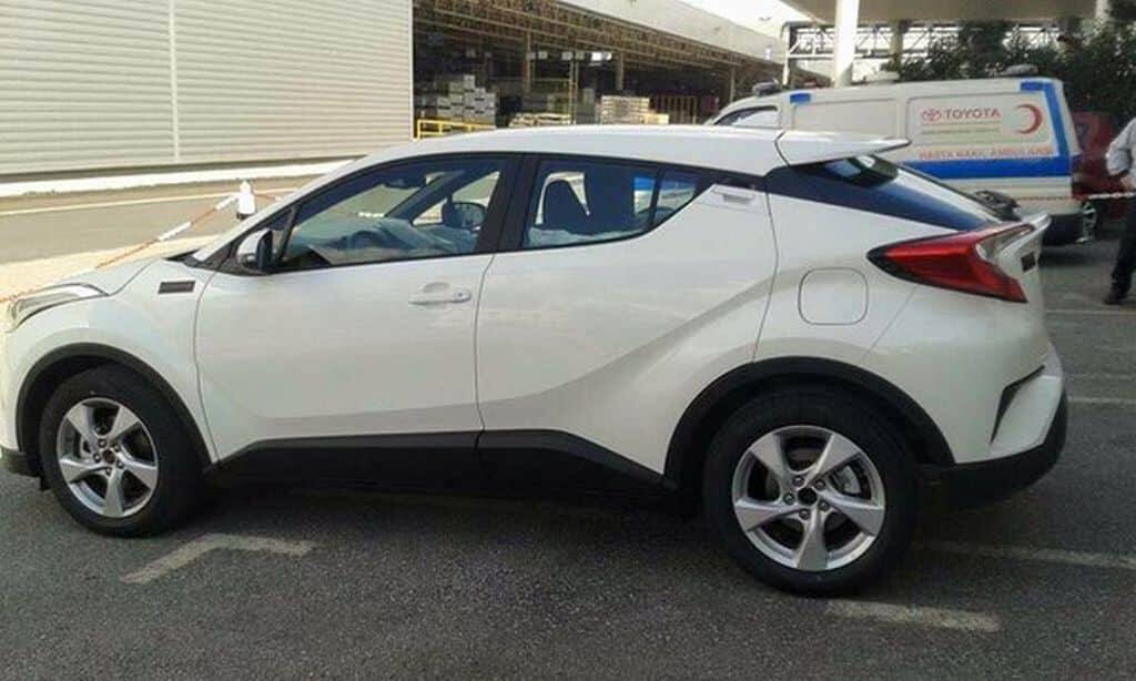 Toyota C-HR aparece em pré-produção na Turquia. Foto: Reprodução/Ferd