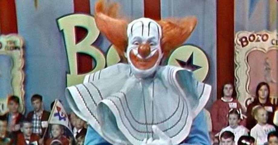  Bozo - Criado em 1946 por Alan Livingston nos EUA, apareceu na TV em 1949. Seu primeiro intérprete foi Vance Colvig, dublador oficial do pateta. O Programa do Bozo também foi exibido em outros países, inclusive no Brasil (SBT), onde 15 atores já personificaram o palhaço.  Reprodução: Flipar