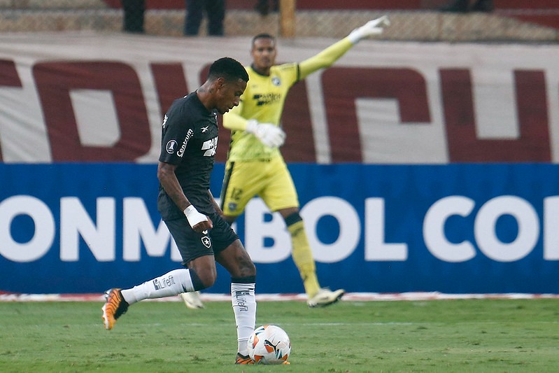 Universitario x Botafogo - Libertadores Vitor Silva/Botafogo