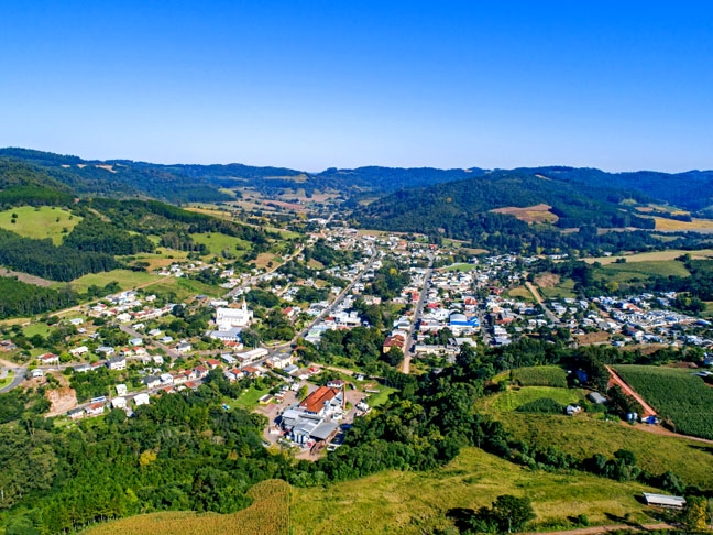 Putinga (Rio Grande do Sul) -Cidade com 4.200 habitantes numa área de 220 km2, a 435m de altitude e  203 km da capital Porto Alegre.  Reprodução: Flipar