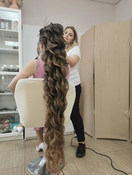 Veja fotos do cabelo da Rapunzel da vida real. Foto: Reprodução/Daily Mail