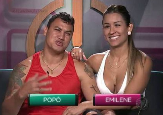 Em 2016, Popó participou, ao lado da esposa Emilene Juarez, do reality show Power Couple, da Rede Record. O casal foi o primeiro eliminado da competição.  Reprodução: Flipar