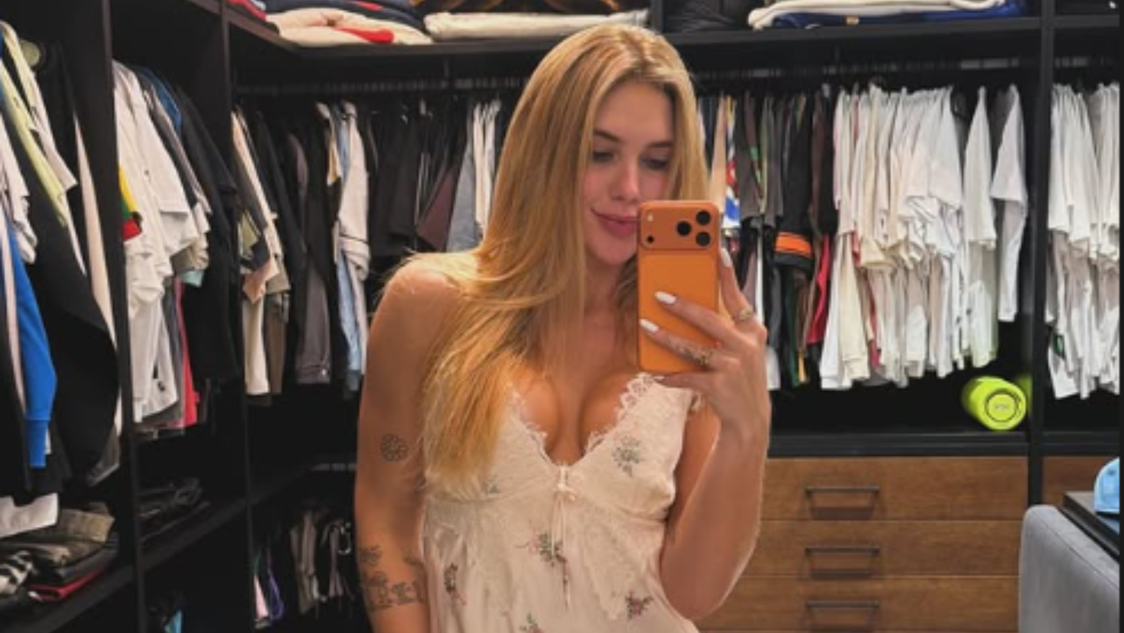 Virginia de camisola. Foto: Reprodução/ Instagram @virginia