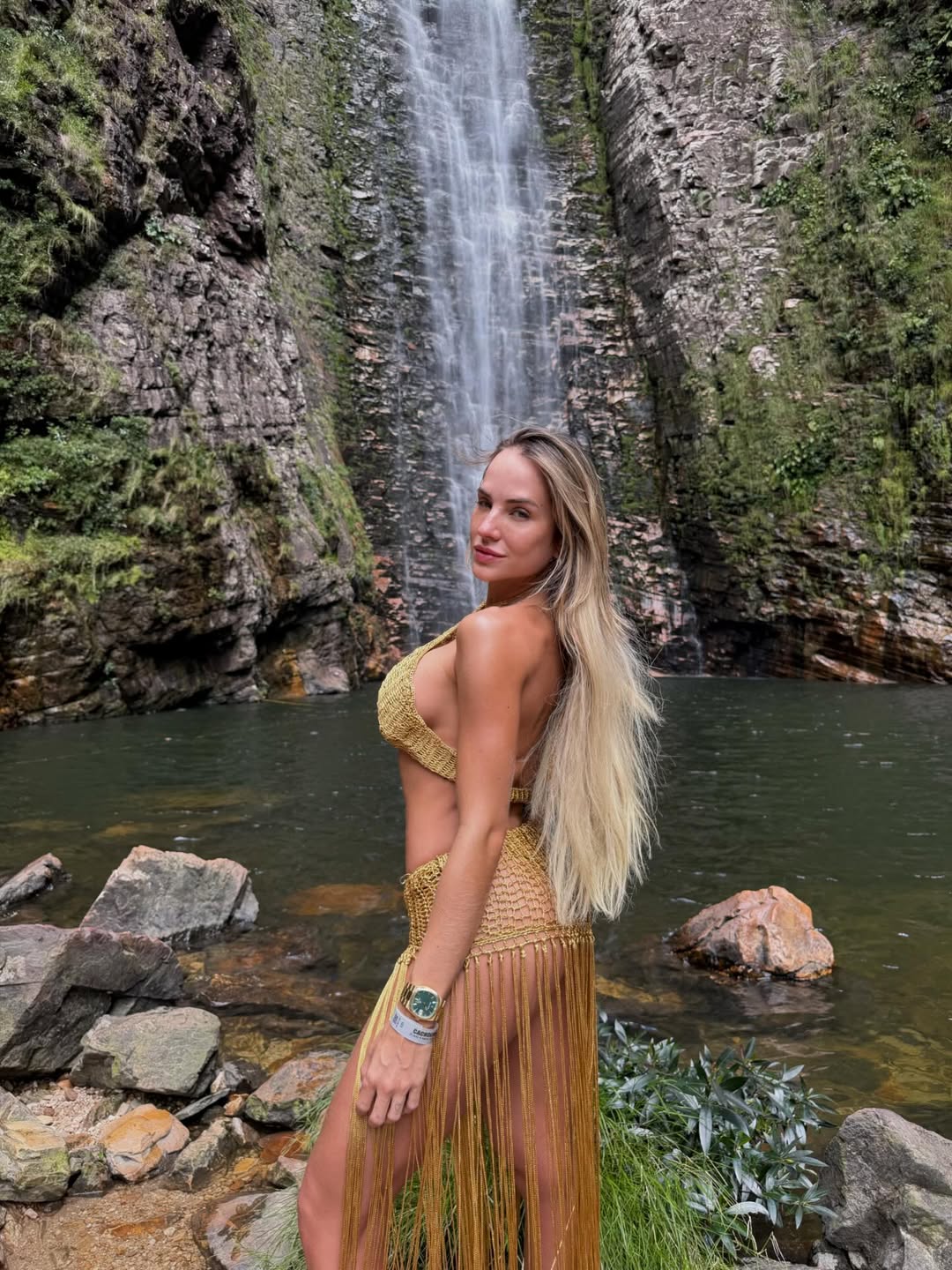 Gabi Martins posa para foto. Foto: Reprodução/ Instagram @gabimartins