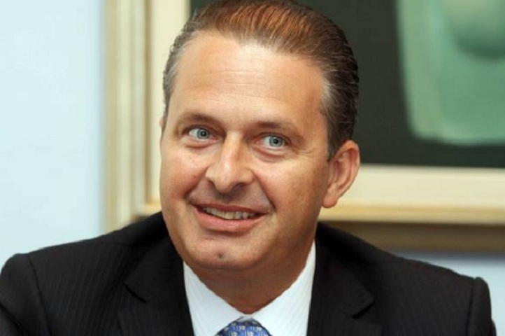 Eduardo Campos - O economista e político, ex-governador de Pernambuco, estava em campanha pela presidência da República quando morreu na queda de um avião em Santos, em 13/8/2014. Ele tinha 49 anos e fazia a viagem do Rio para Guarujá quando houve o acidente.  Reprodução: Flipar