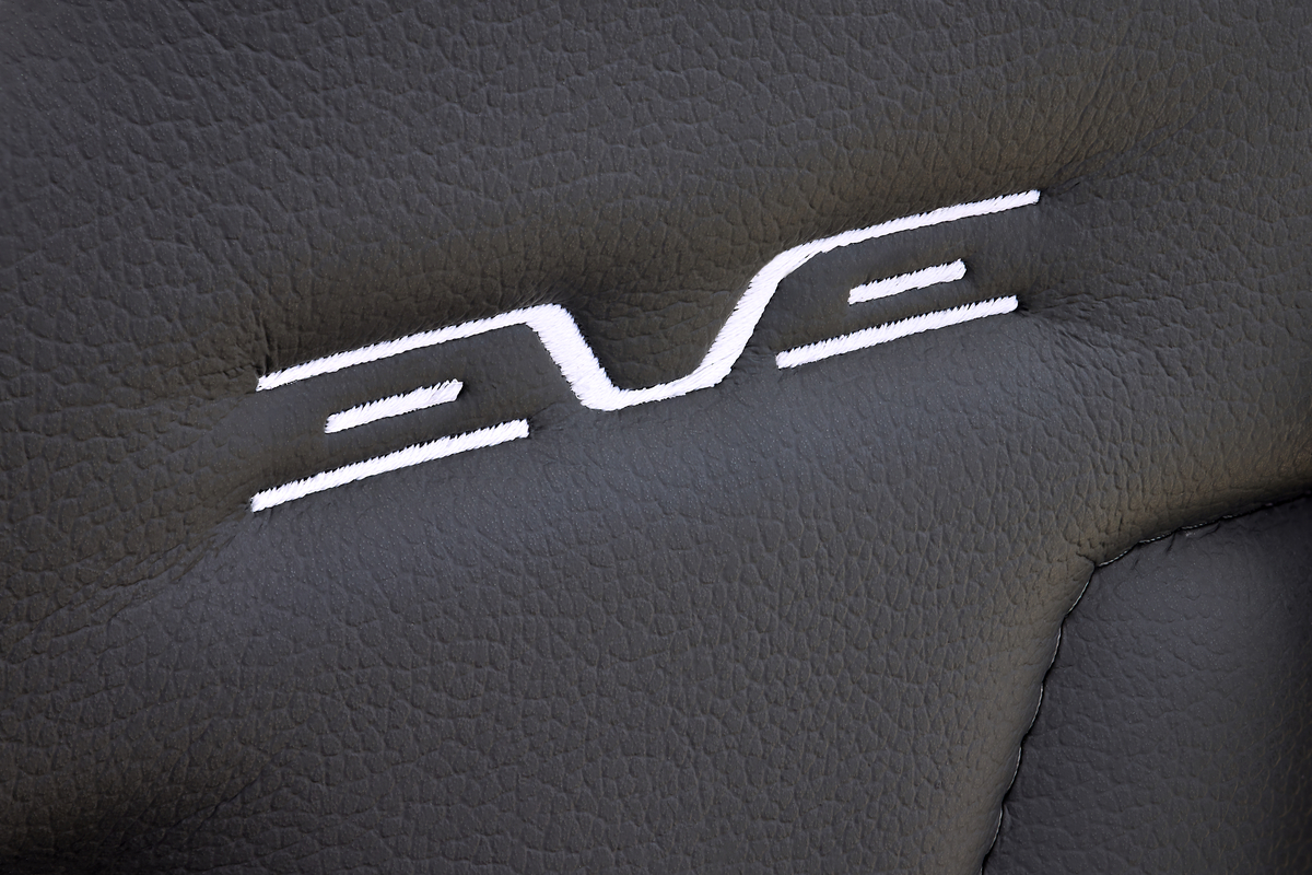 Detalhes do mockup do carro voador da Embraer. Foto: Eve Air/Embraer/Divulgação