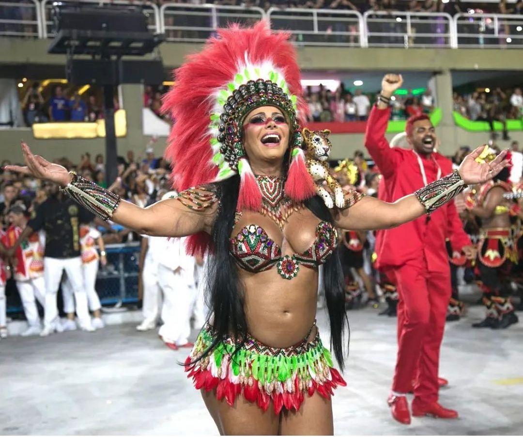 Grávida, Araújo caiu no samba no desfile do Salgueiro na Sapucaí. Reprodução/Instagram - 07.02.2024