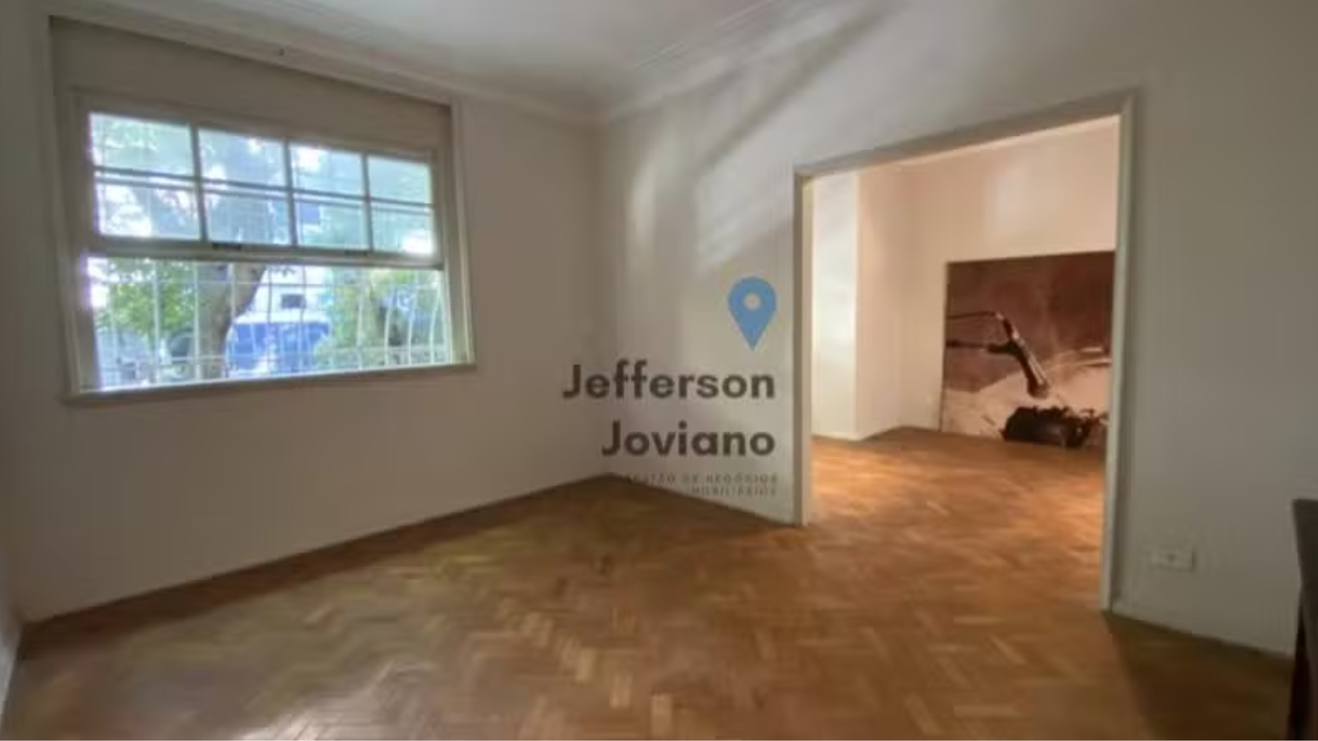 Fotos do apartamento de Renato Russo, que está à venda.. Foto: Divulgação