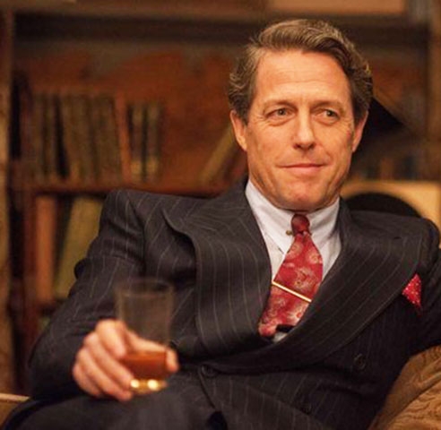 Hugh Grant nasceu em Londres, capital do Reino Unido, em 09/09/1960. Filho de uma professora e de um comerciante, ele estudou literatura inglesa na Universidade de Oxford. 

 Reprodução: Flipar