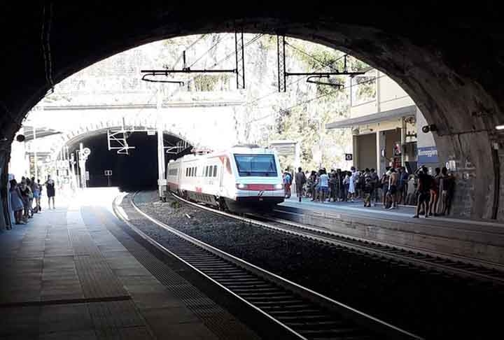 O acesso é feito com acompanhamento de guia e com duração limitada a 20 minutos.