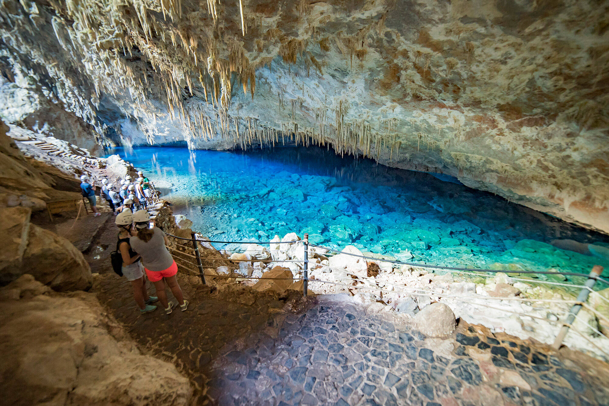 De cavernas a rapel em cachoeiras, há muito o que fazer em Bonito, mesmo que você só passe três dias por lea. Foto: Divulgação/Bonitour Viagens