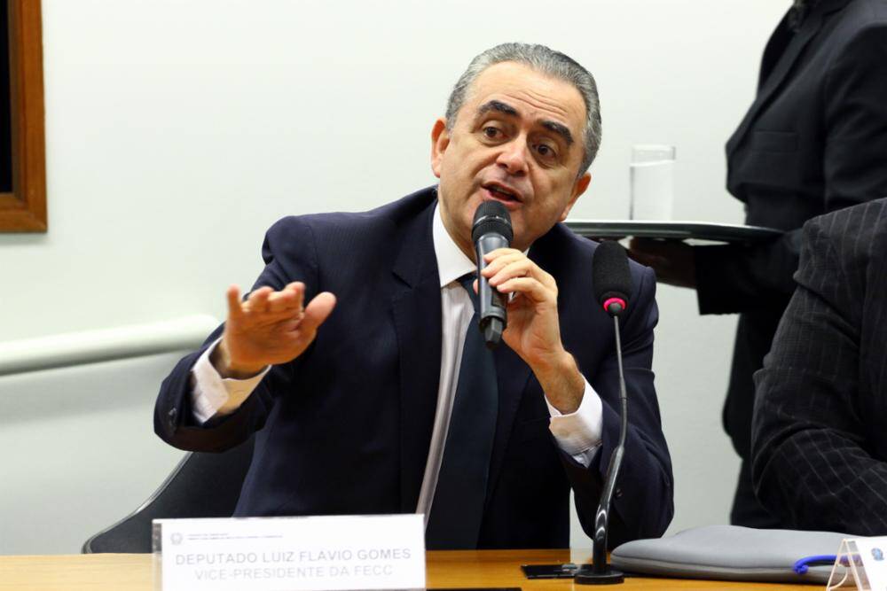 Luiz Flávio Gomes (PSB-SP) - 45 faltas justificadas e 20 faltas não justificadas. Foto: Vinicius Loures/Câmara dos Deputados