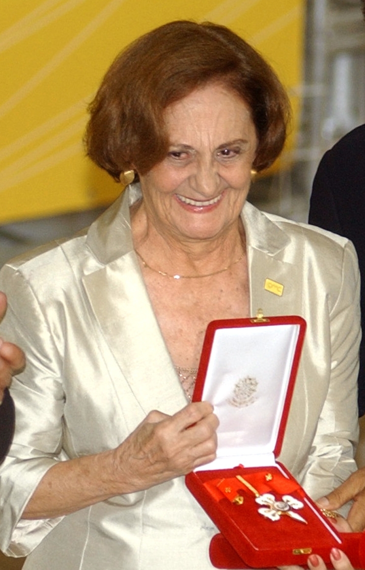 Laura Cardoso - 97 anos - Nasceu em 13/9/1927, em São Paulo. Atriz de longa carreira, muito premiada em sua trajetória, e que também já fez dublagens. Recebeu a Ordem do Mérito Cultural, honraria do governo brasileiro.  Reprodução: Flipar