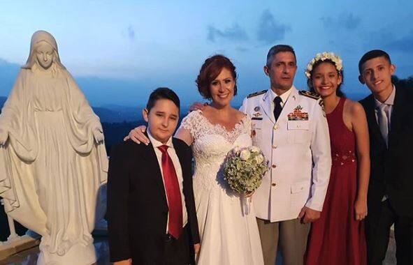 Ela se casou na maçonaria com o coronel Aginaldo de Oliveira diretor da Força Nacional de Segurança e do circulo de conhecidos de Bolsonaro. Foto: Reprodução/Instagram