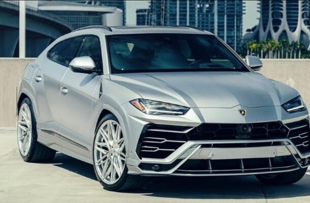 Outra Lamborghini na garagem de Cristiano Ronaldo é o modelo Urus, que pode chegar a 4,1 milhões de reais. Foto: Divulgação Reprodução: Jogada10
