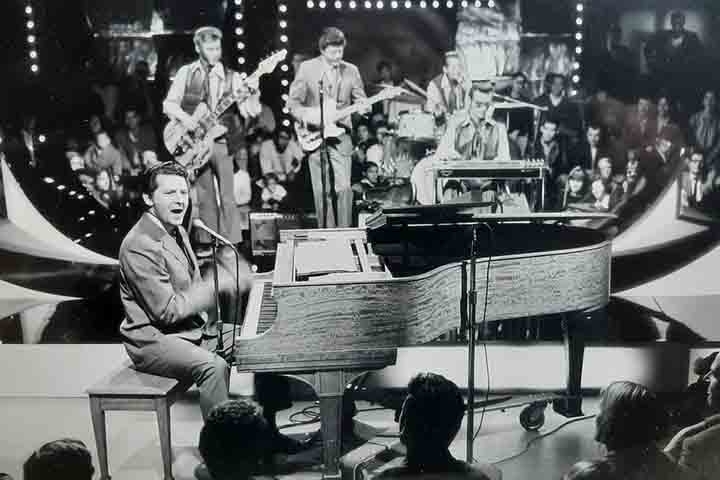 Sua partida encerrou um ciclo iniciado nos anos 1950, quando jovens rebeldes transformaram o panorama da música mundial. 
 Reprodução: Flipar