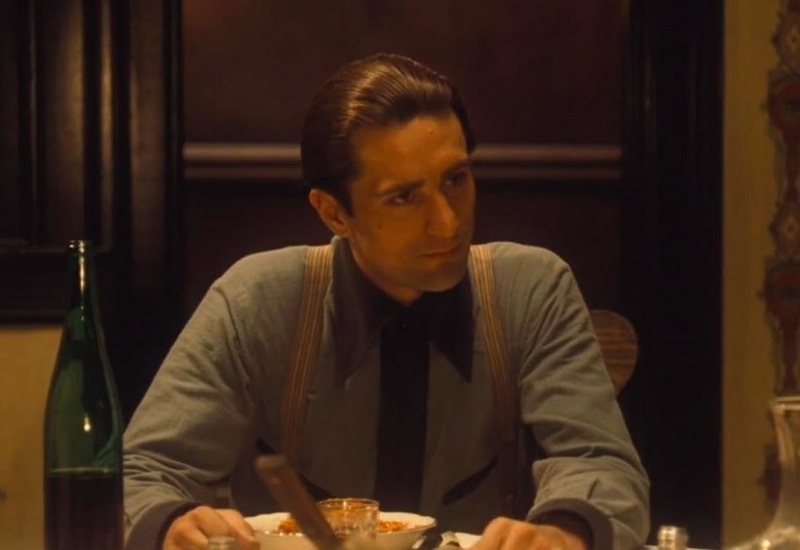 A atuação rendeu a De Niro seu primeiro Oscar de Melhor Ator Coadjuvante, consolidando sua posição como um dos melhores atores da geração. Reprodução: Flipar