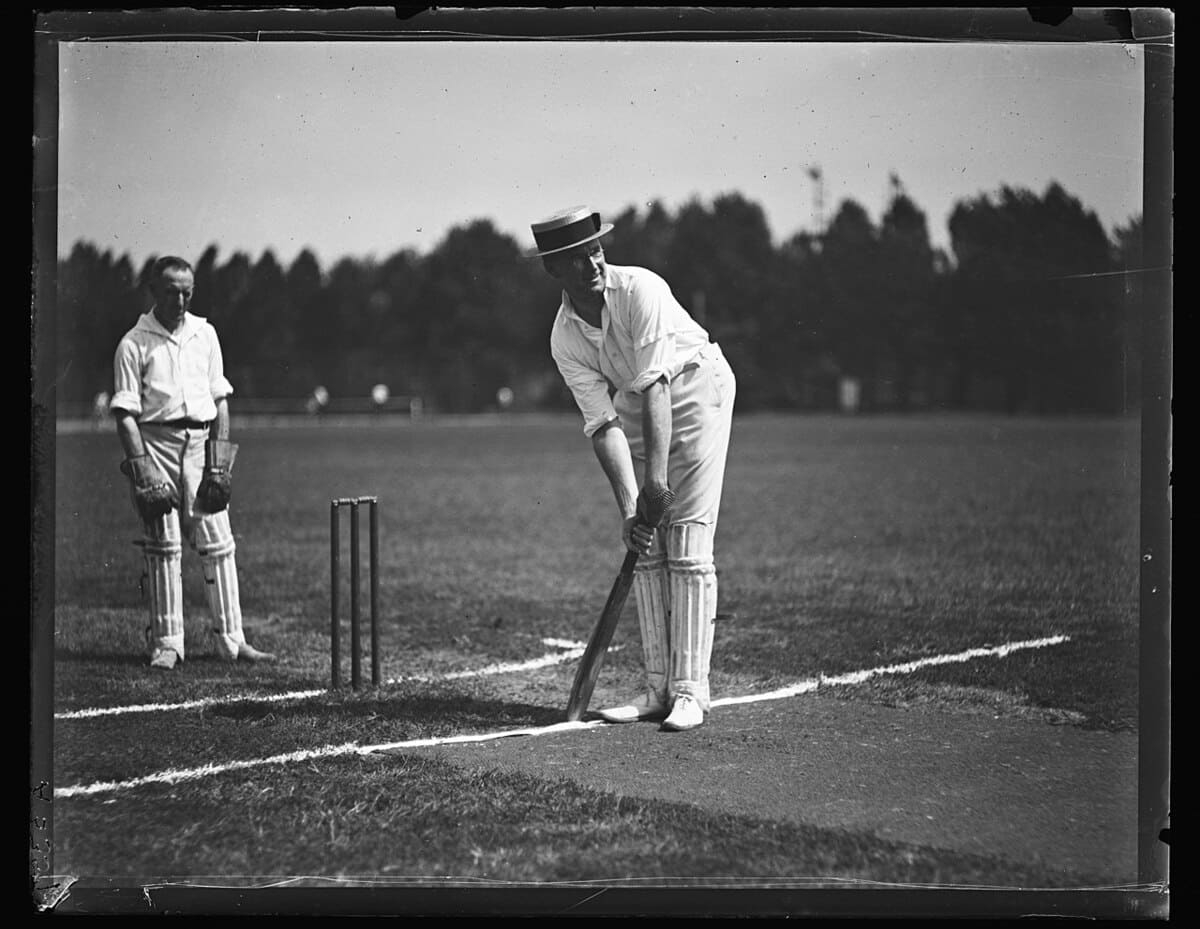 Críquete - O esporte mais popular da Índia e do Paquistão foi disputado apenas nos Jogos de Paris-1900.  Reprodução: Flipar